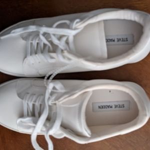 Steve Madden Sneaker